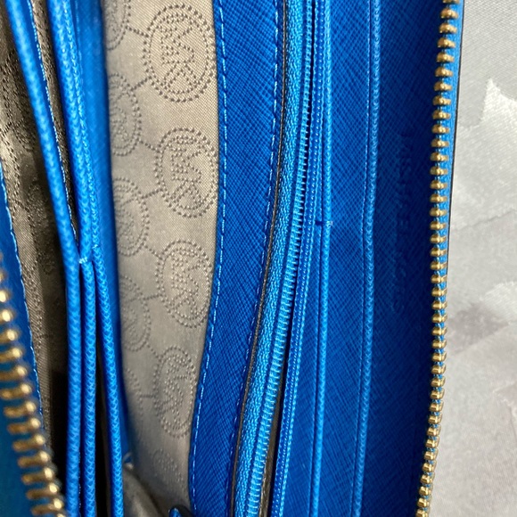 Michael kors wallet - Picture 4 of 6